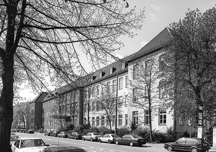 klinik.jpg (58947 Byte)
